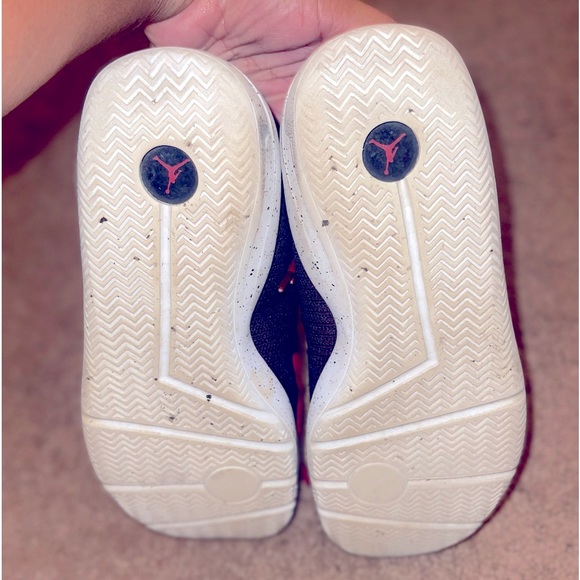 Jordan’s - Picture 3 of 6